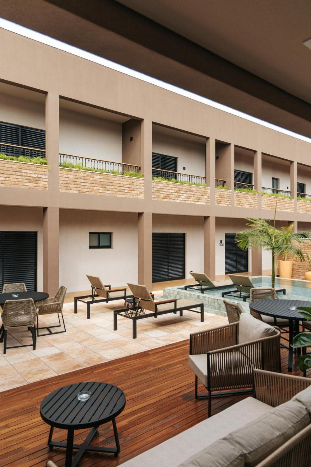 Villa Nova Hotel Ribeirao Claro Buitenkant foto